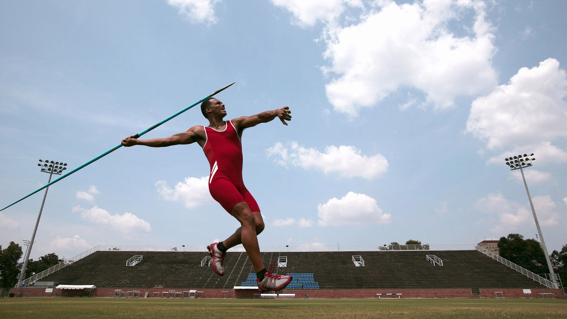 爱游戏体育账号注册-足球场上的奇葩瞬间：笑料不断，足球场上的爆笑瞬间